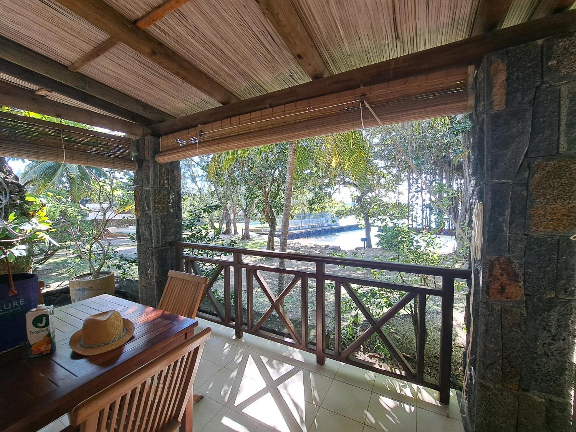 Clair De Lune - Private 2 Bedrooms Beachfront Villa Trou d'Eau Douce Exterior foto